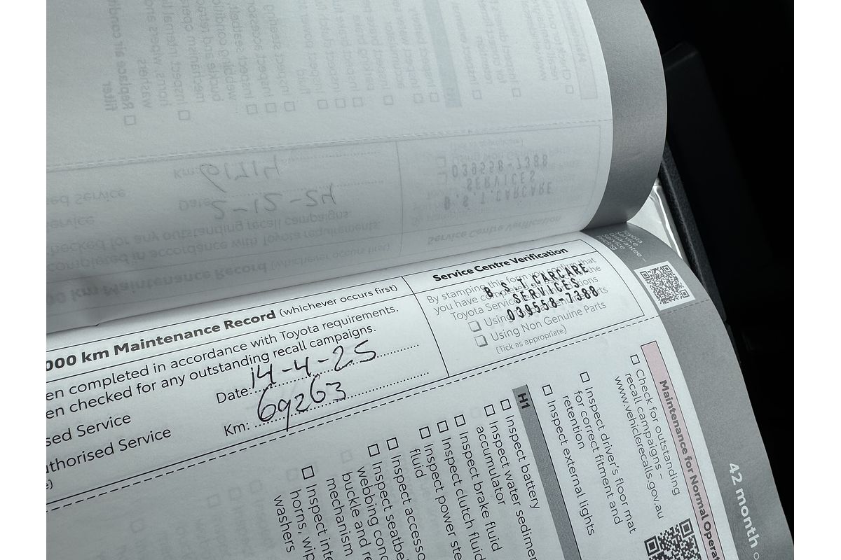 2022 Toyota Hiace GDH320R ELWB High Roof