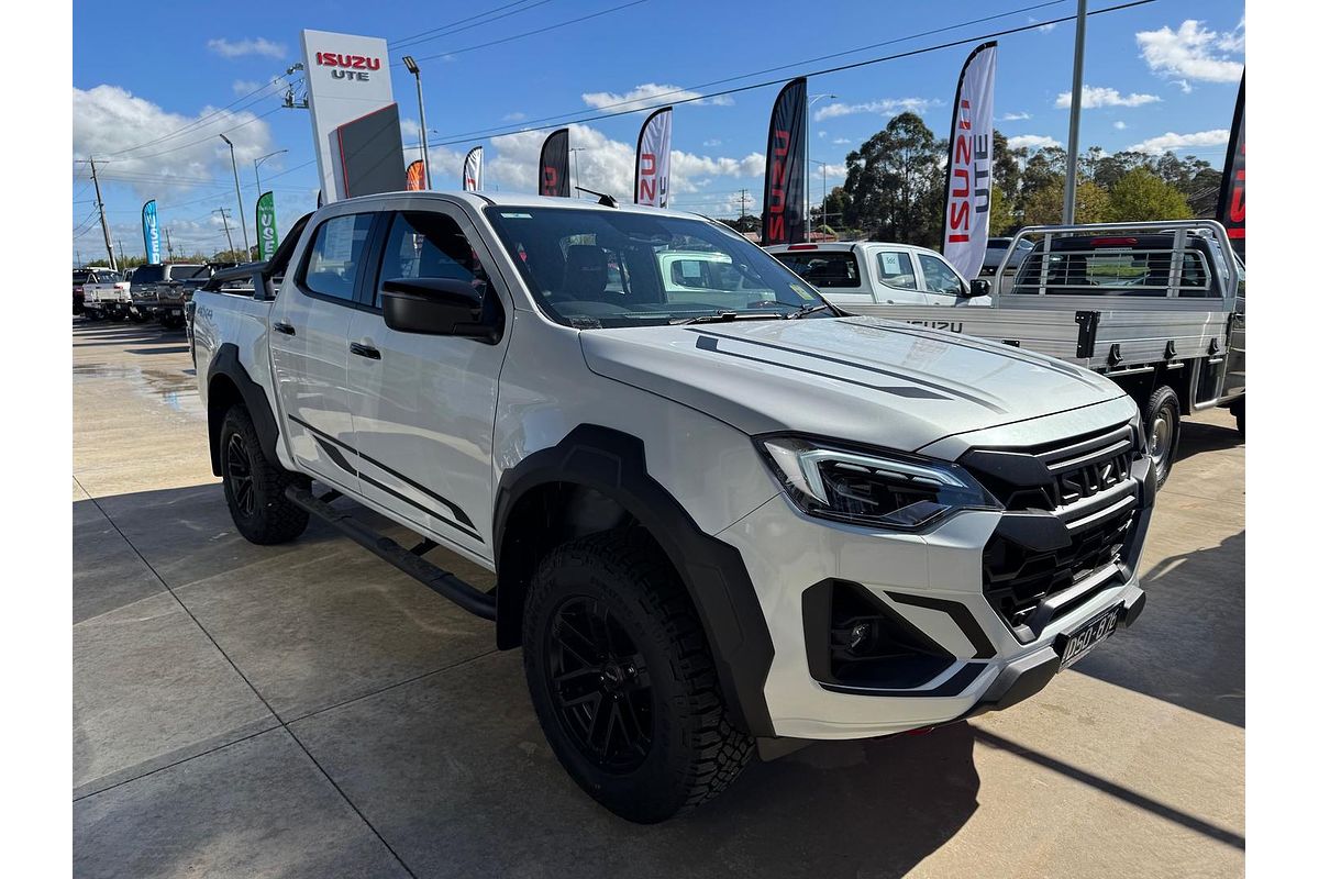 2025 Isuzu D-MAX BLADE 4X4
