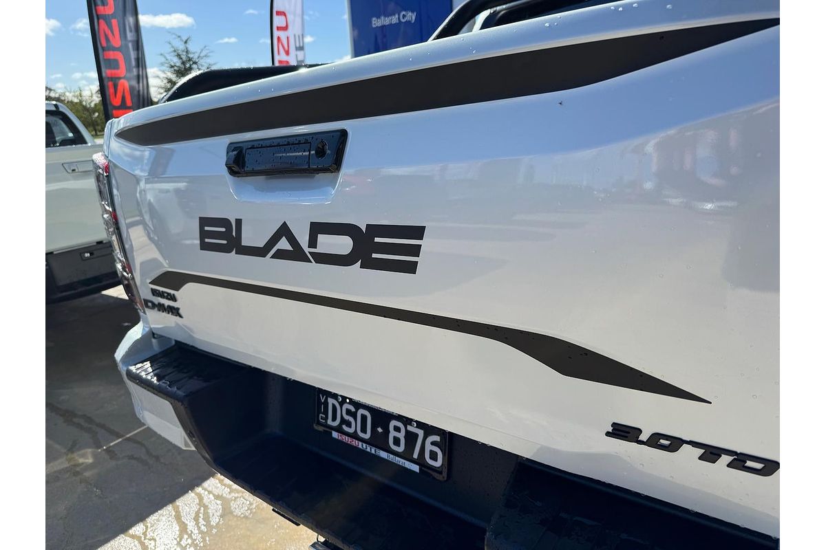 2025 Isuzu D-MAX BLADE 4X4