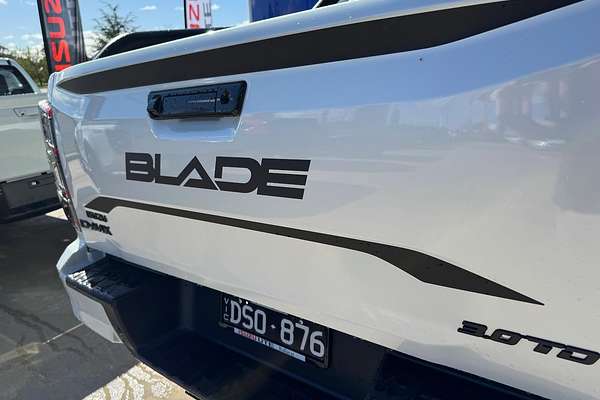 2025 Isuzu D-MAX BLADE 4X4