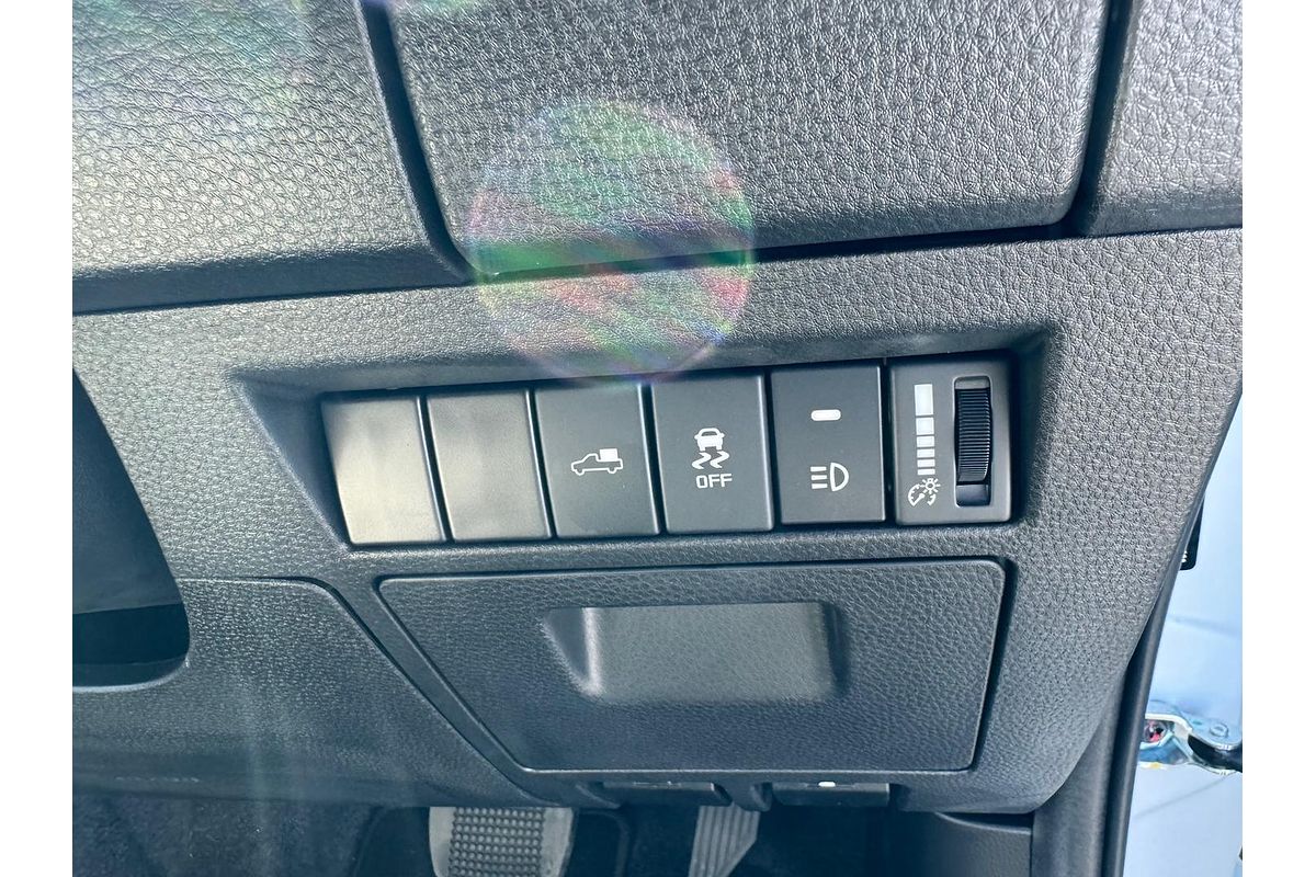 2025 Isuzu D-MAX BLADE 4X4