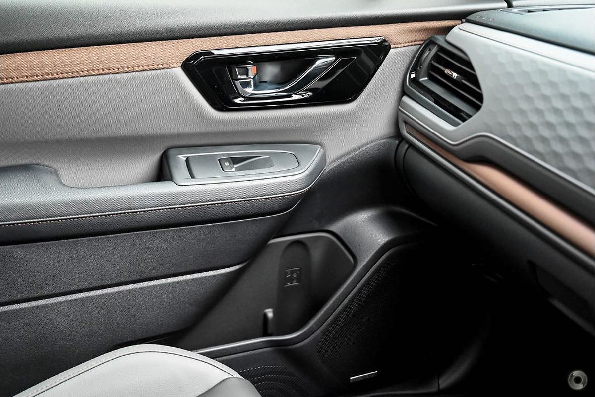 2025 Subaru Forester Hybrid Sport S6