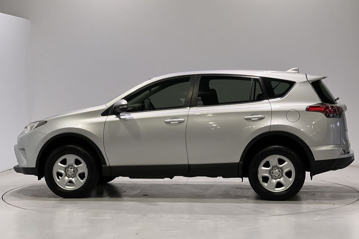 2016 Toyota RAV4 GX ZSA42R