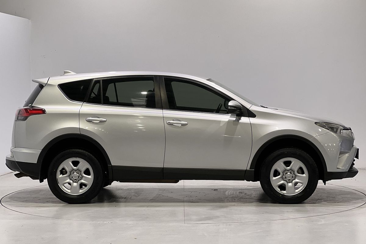 2016 Toyota RAV4 GX ZSA42R
