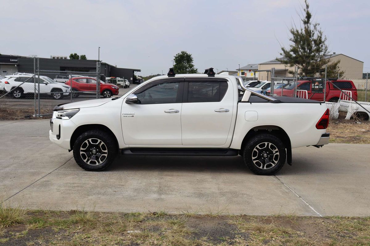 2021 Toyota Hilux SR5 GUN126R 4X4