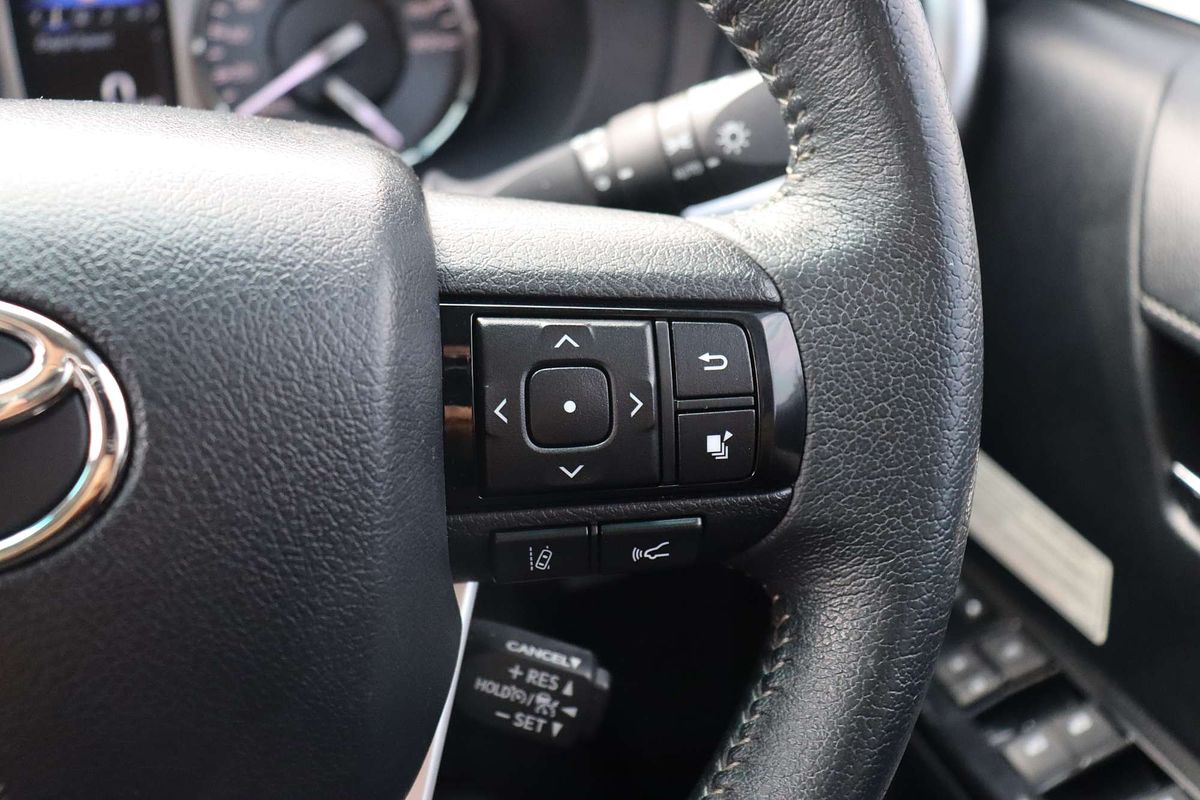 2021 Toyota Hilux SR5 GUN126R 4X4