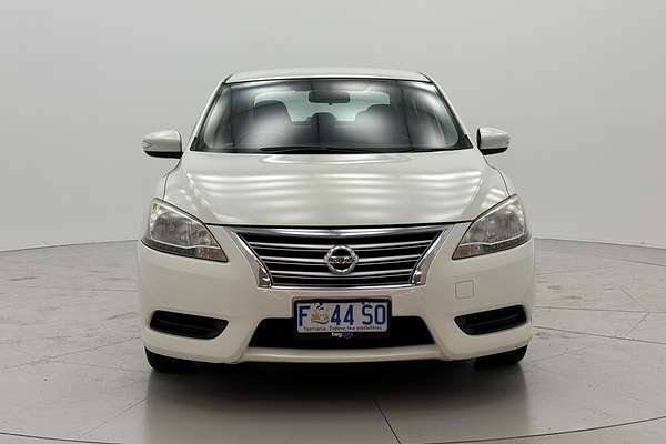 2014 Nissan Pulsar ST B17