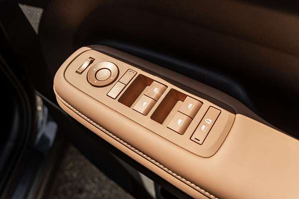 2025 Hyundai Santa Fe Hybrid Calligraphy MX5.V2