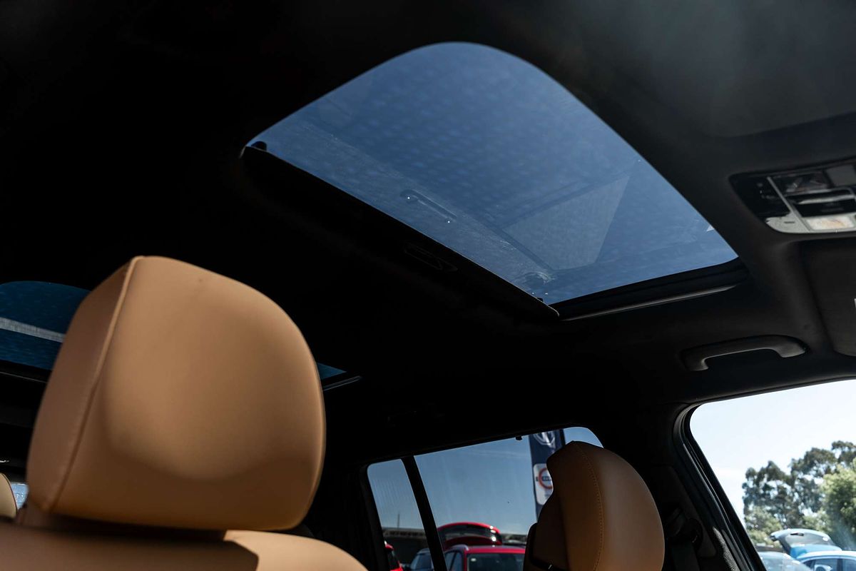 2025 Hyundai Santa Fe Hybrid Calligraphy MX5.V2