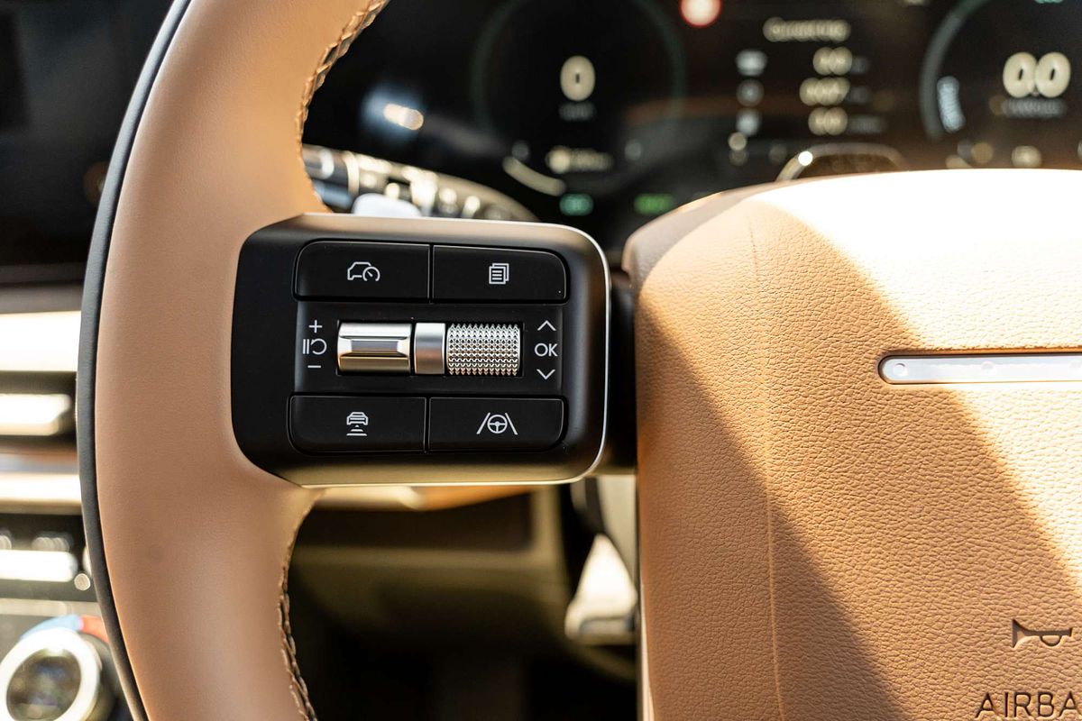 2025 Hyundai Santa Fe Hybrid Calligraphy MX5.V2