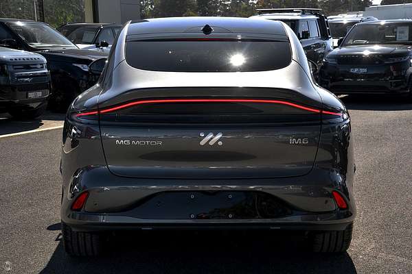 2025 MG IM6 Platinum S12L