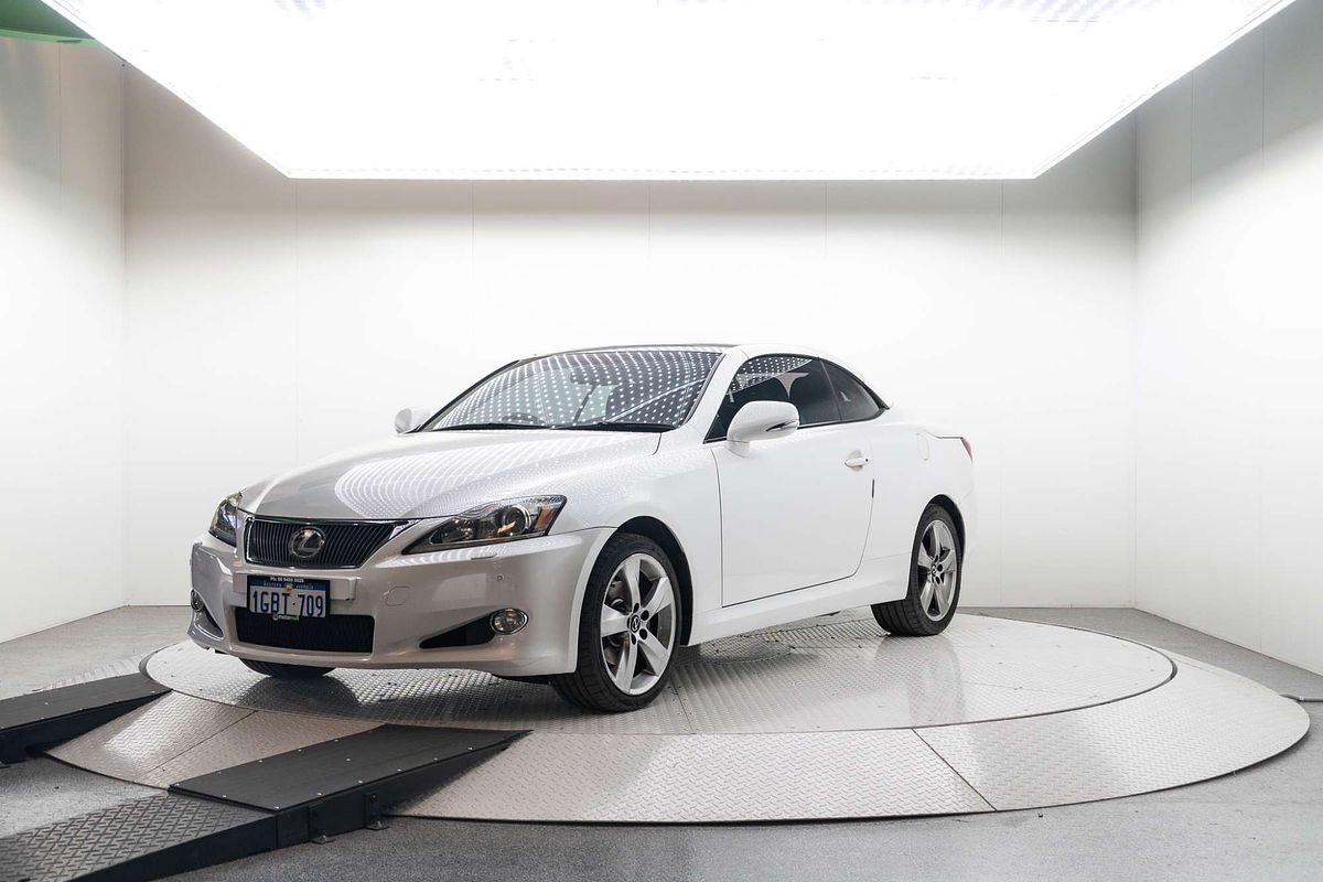 2011 Lexus IS IS250 C Sports Luxury GSE20R