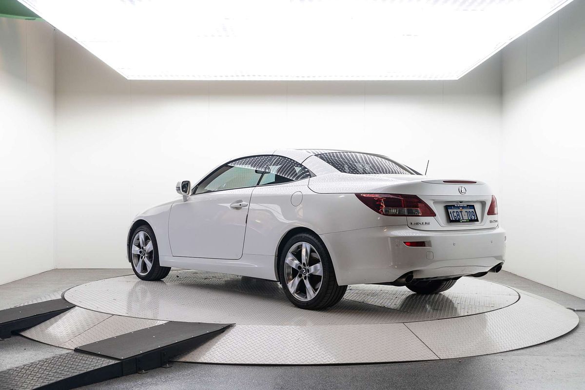 2011 Lexus IS IS250 C Sports Luxury GSE20R