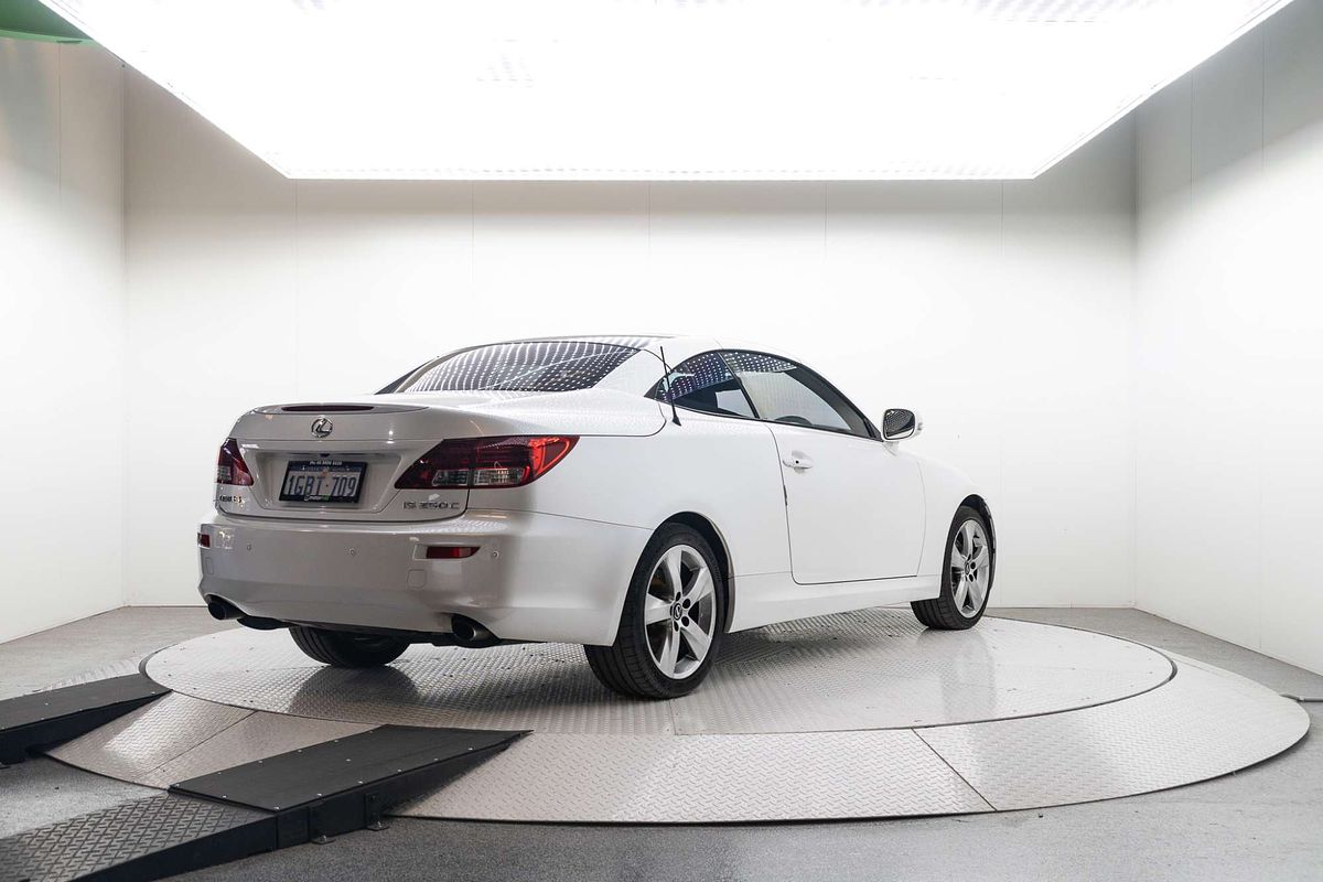 2011 Lexus IS IS250 C Sports Luxury GSE20R