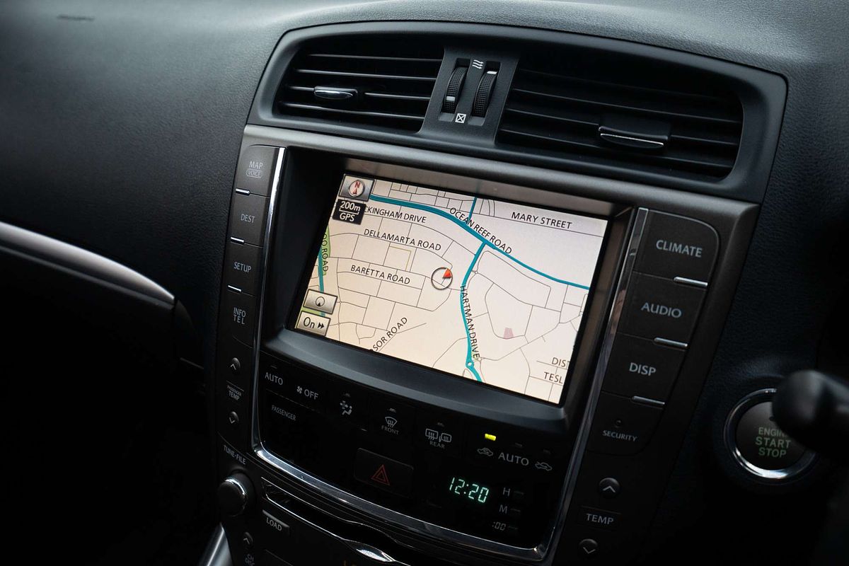 2011 Lexus IS IS250 C Sports Luxury GSE20R