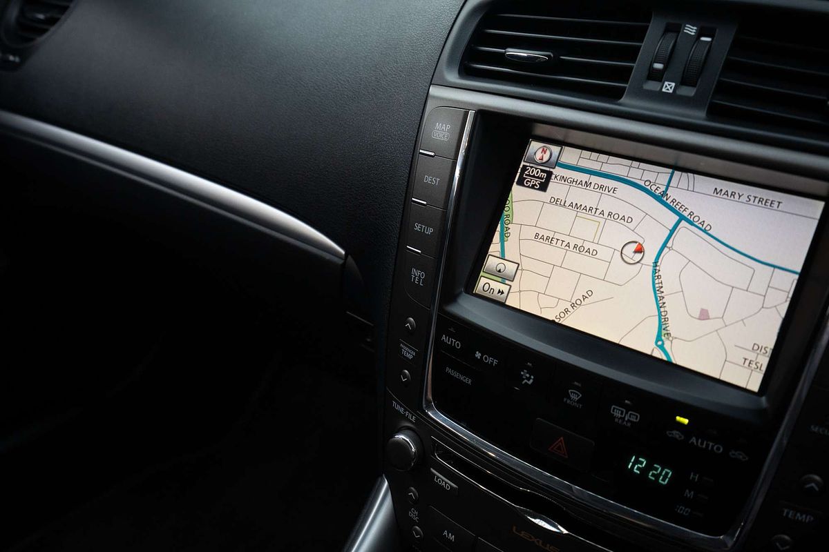 2011 Lexus IS IS250 C Sports Luxury GSE20R