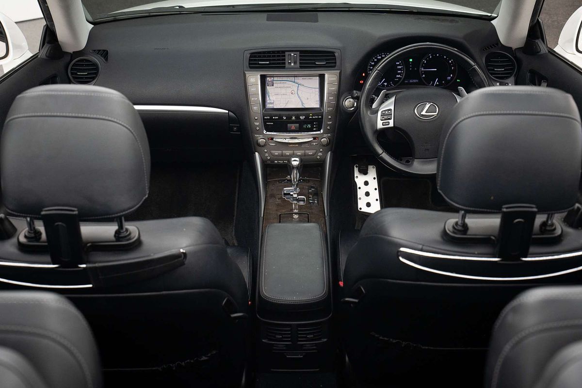 2011 Lexus IS IS250 C Sports Luxury GSE20R