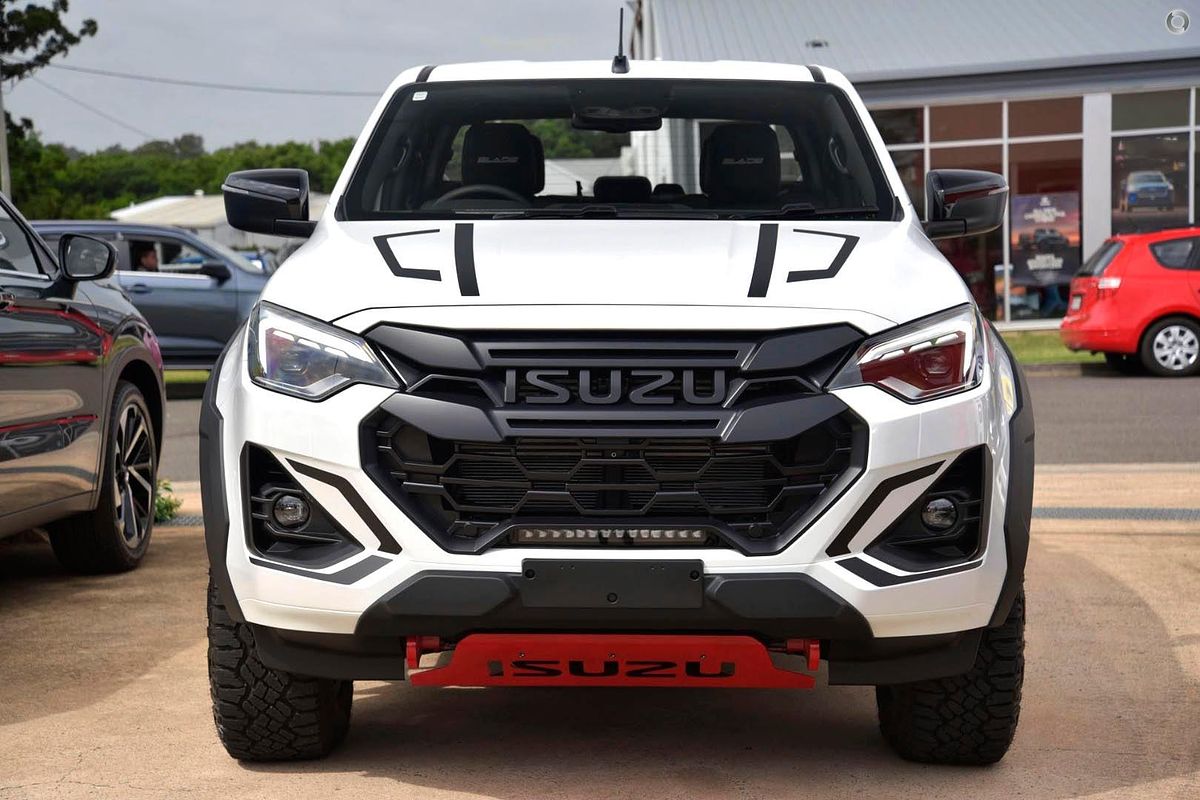 2025 Isuzu D-MAX BLADE 4X4