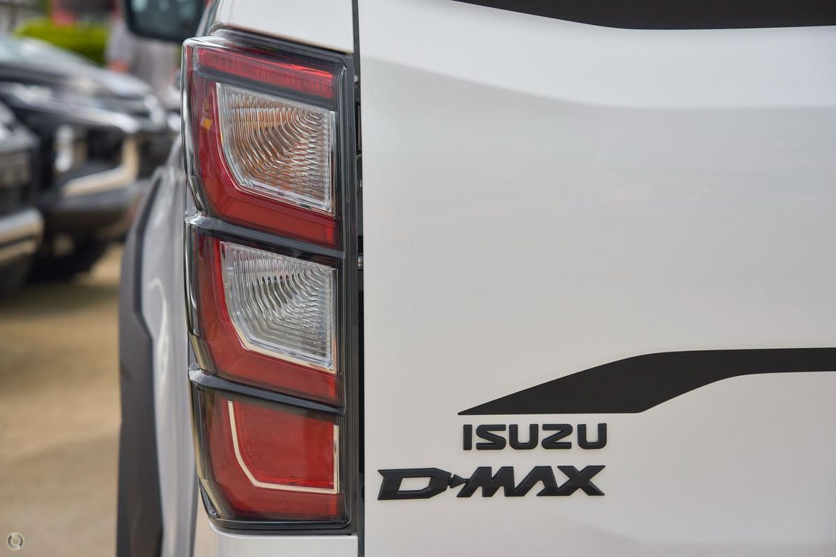 2025 Isuzu D-MAX BLADE 4X4