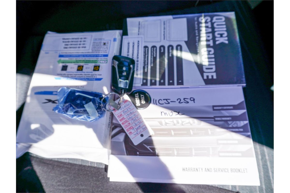 2023 Isuzu MU-X LS-U