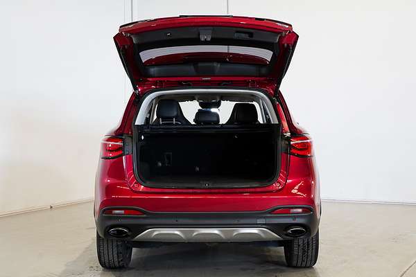 2021 MG HS Essence X SAS23