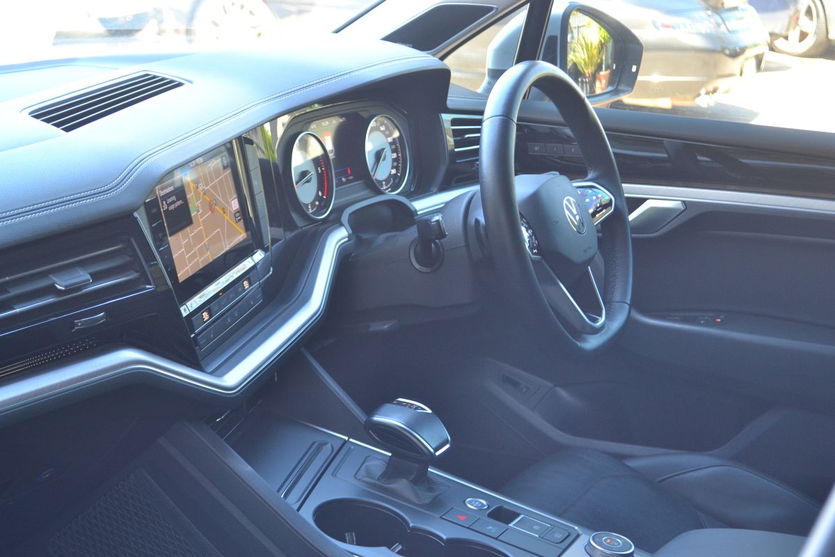 2022 Volkswagen Touareg 170TDI CR