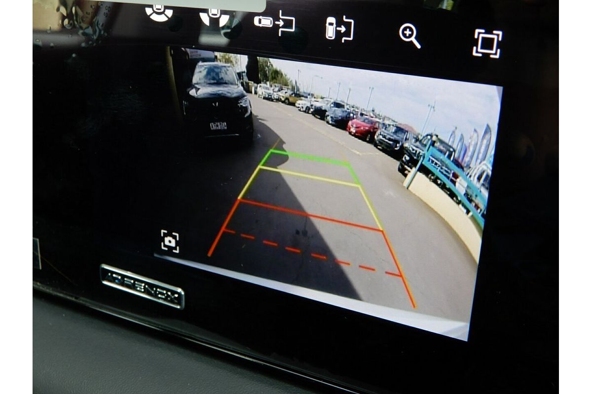 2025 Mahindra XUV700 AX7L