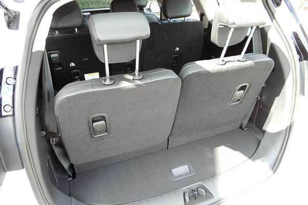 2025 Mahindra XUV700 AX7L