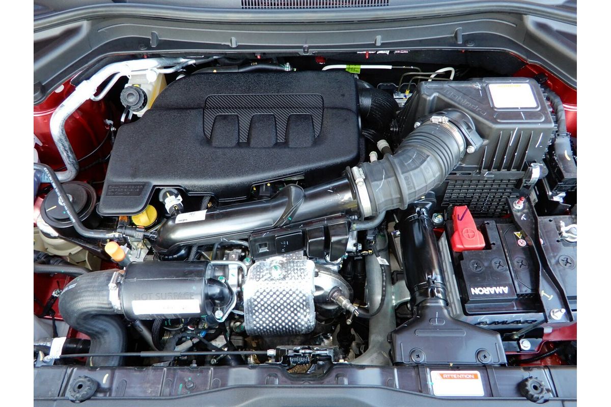 2025 Mahindra XUV 3XO AX7L