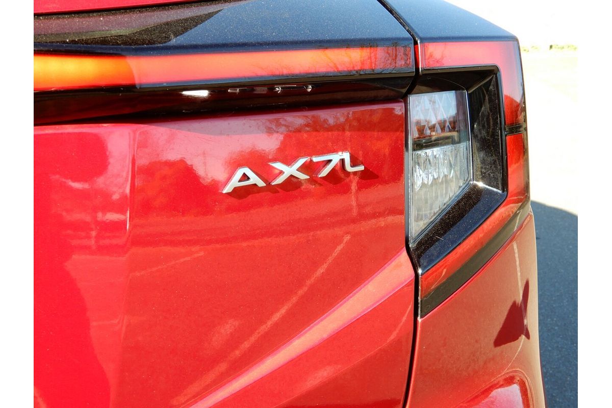 2025 Mahindra XUV 3XO AX7L