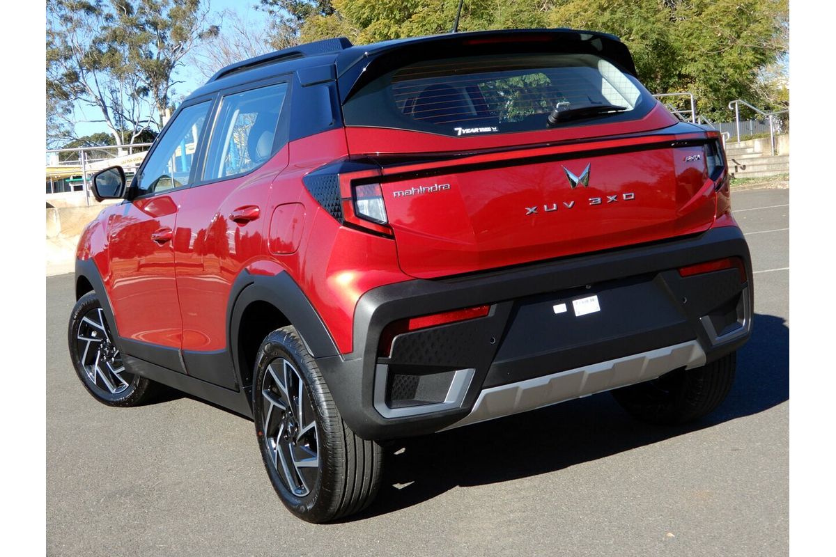 2025 Mahindra XUV 3XO AX7L