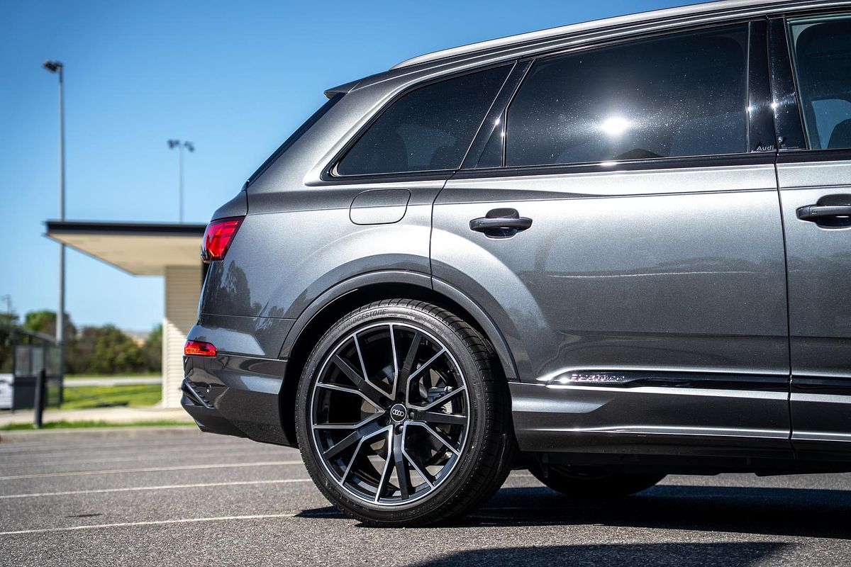 2024 Audi Q7 55 TFSI S line 4M