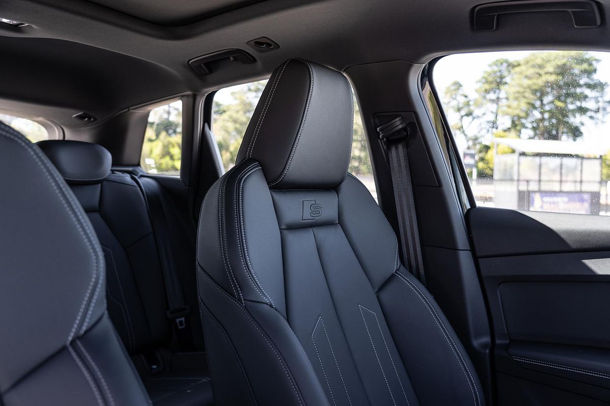 2024 Audi Q4 e-tron 55 F4