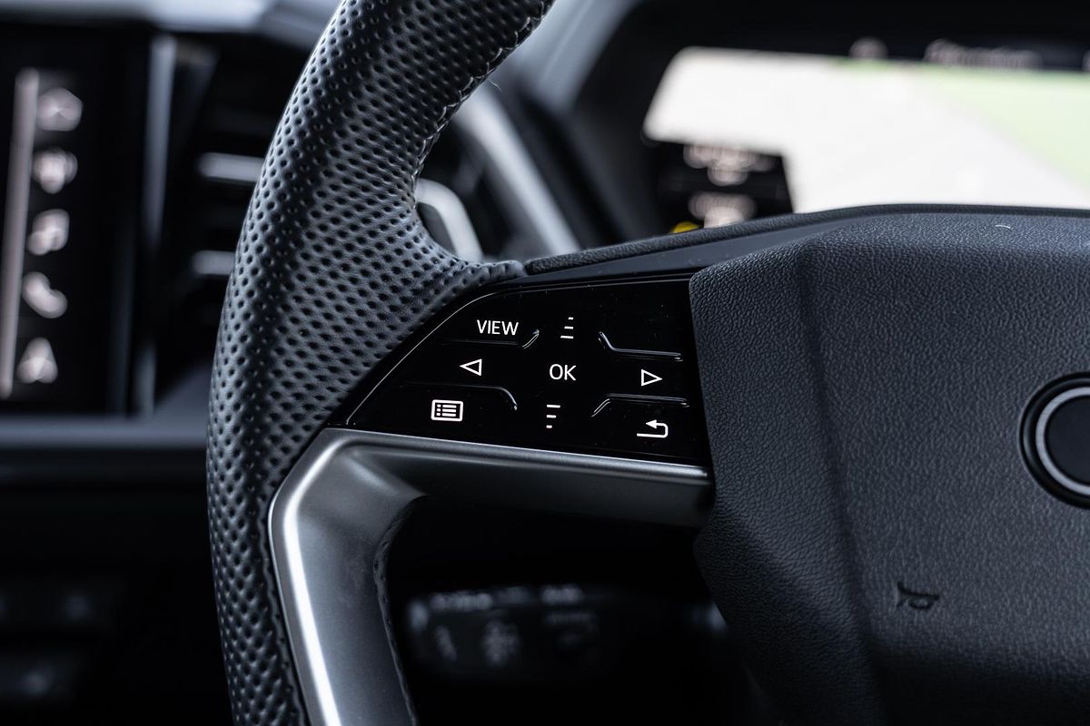 2024 Audi Q4 e-tron 55 F4