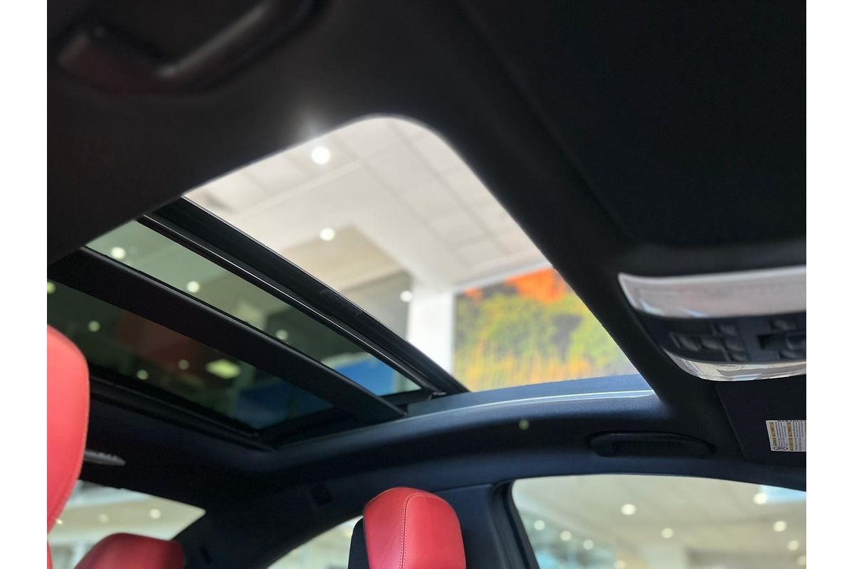 2012 Mercedes-Benz C-Class C63 AMG Performance Package C204