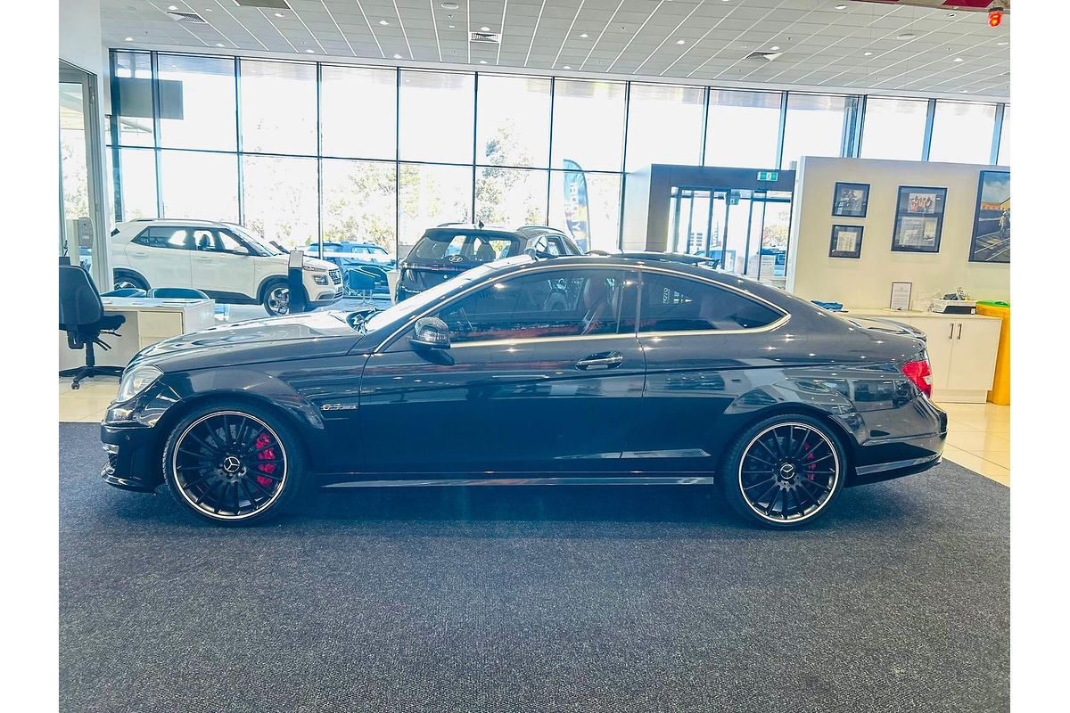2012 Mercedes-Benz C-Class C63 AMG Performance Package C204
