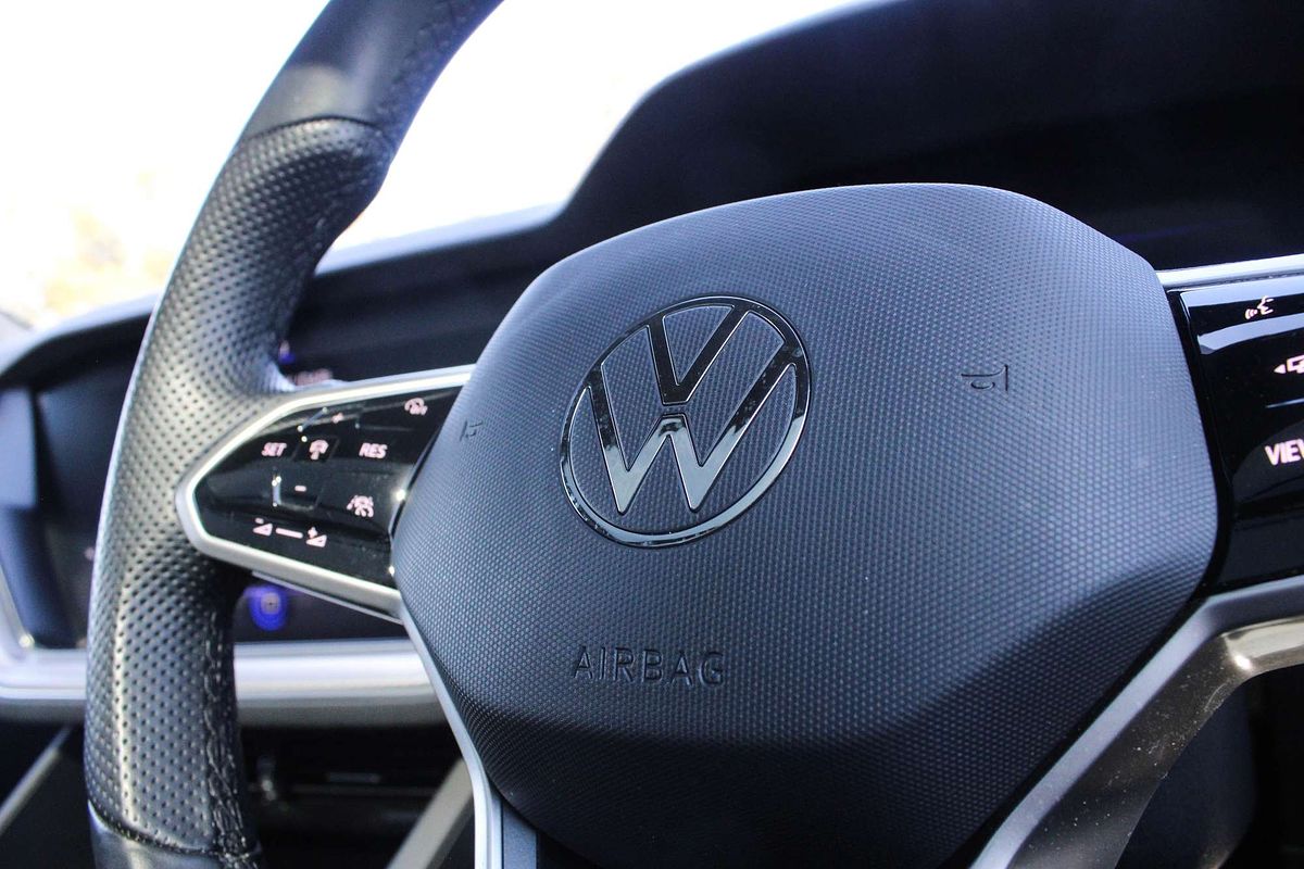 2022 Volkswagen Touareg 210TDI R-Line CR