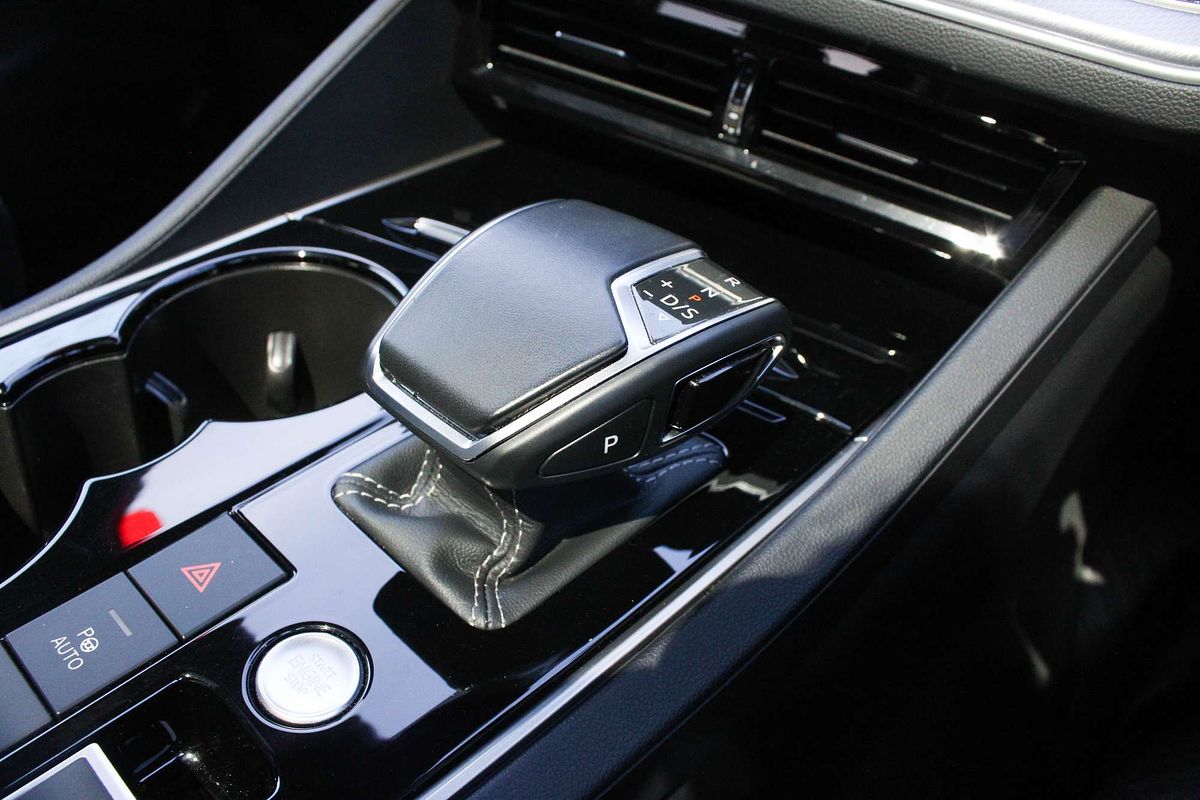 2022 Volkswagen Touareg 210TDI R-Line CR