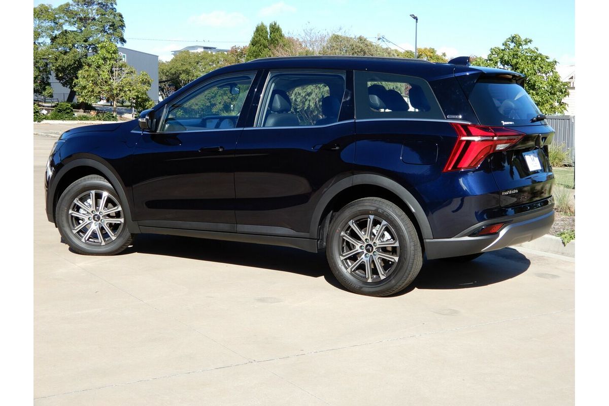 2025 Mahindra XUV700 AX7L