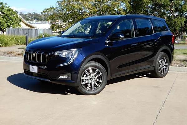 2025 Mahindra XUV700 AX7L