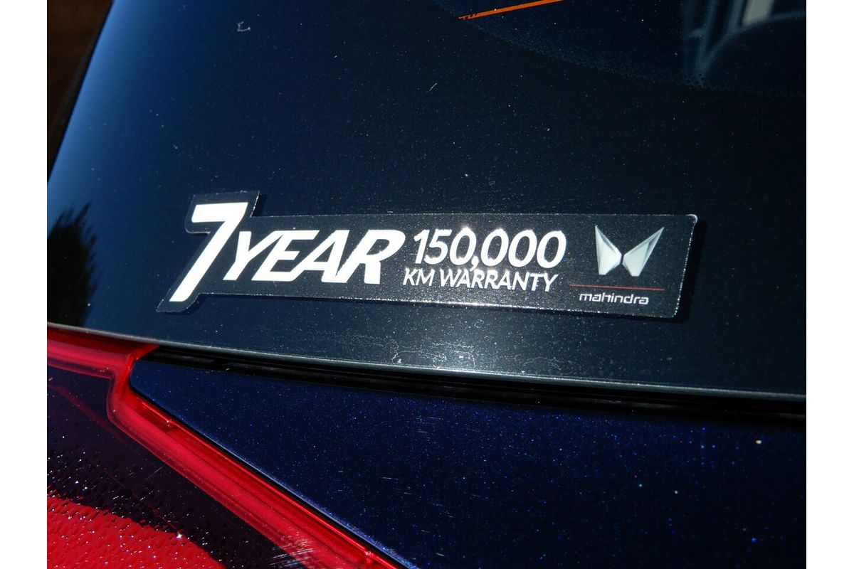 2025 Mahindra XUV700 AX7L
