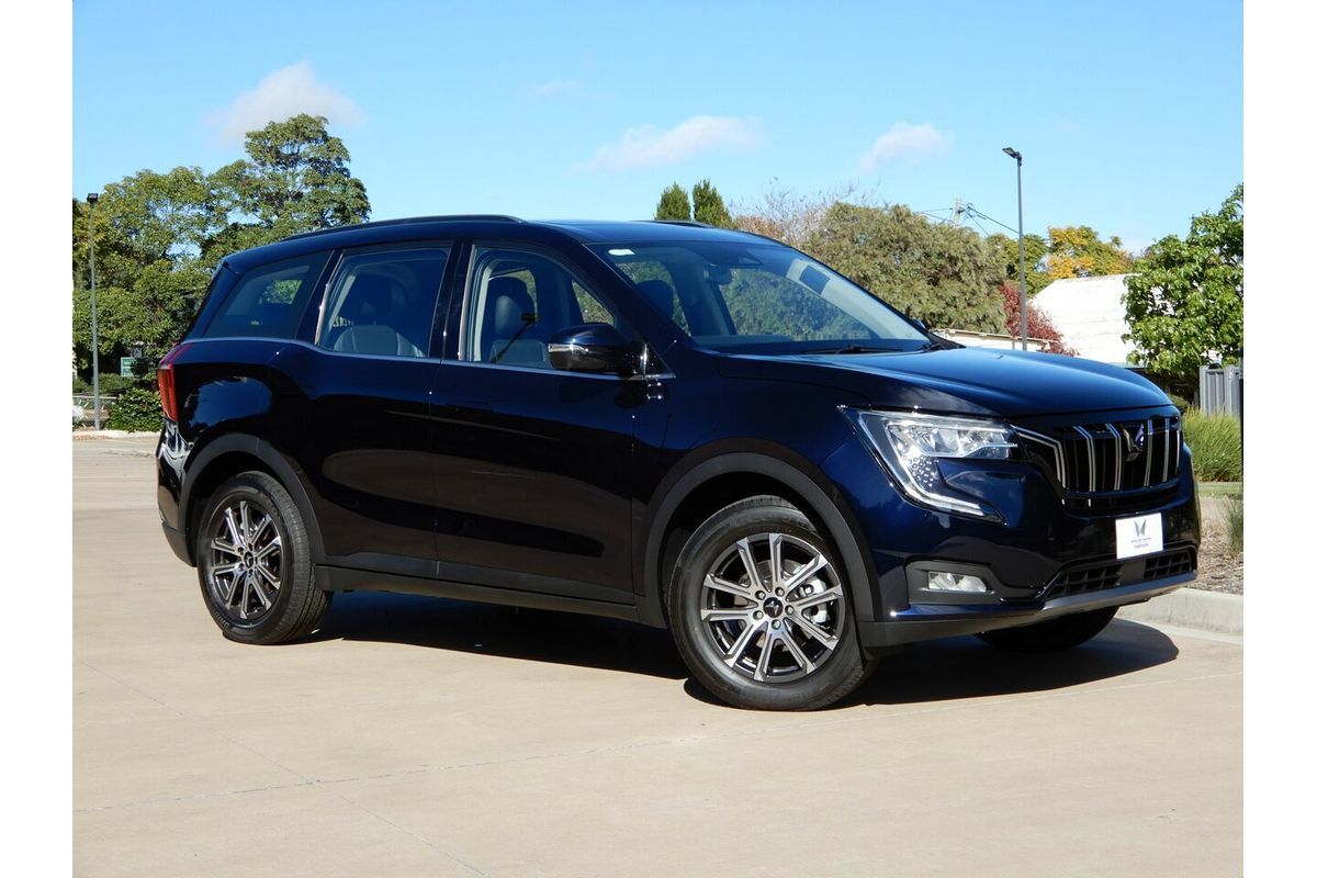 2025 Mahindra XUV700 AX7L