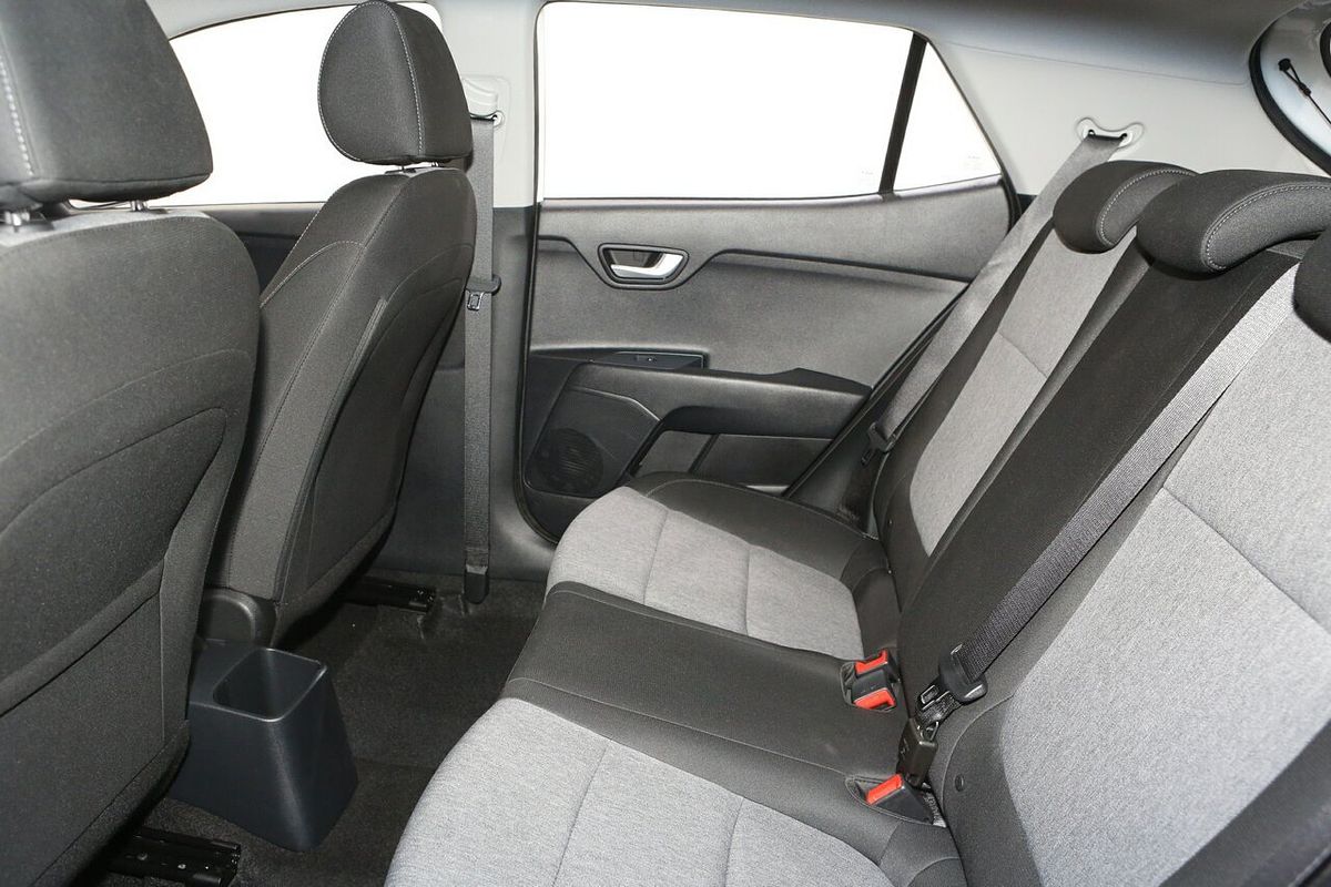 2024 Kia Stonic S YB