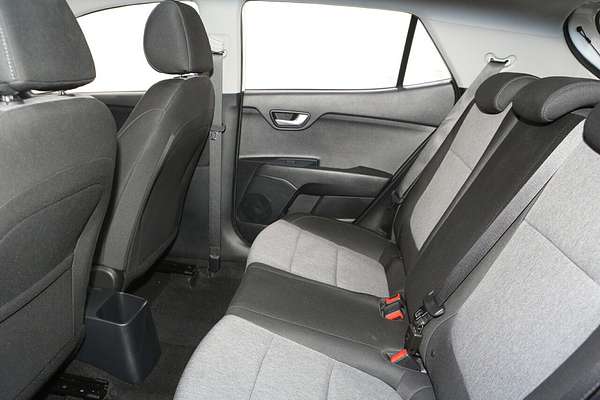 2024 Kia Stonic S YB