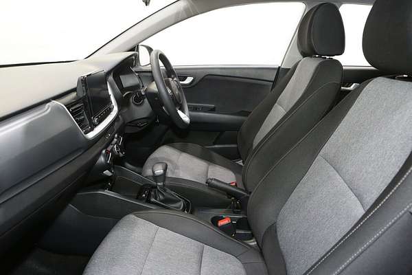 2024 Kia Stonic S YB