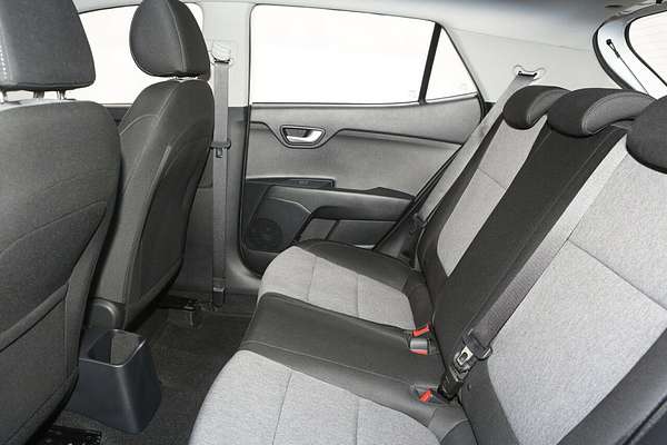 2024 Kia Stonic S YB