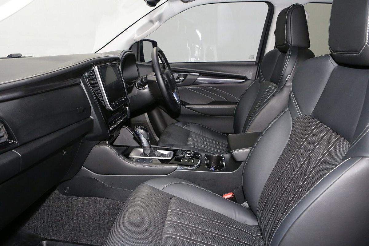 2024 Isuzu MU-X LS-T