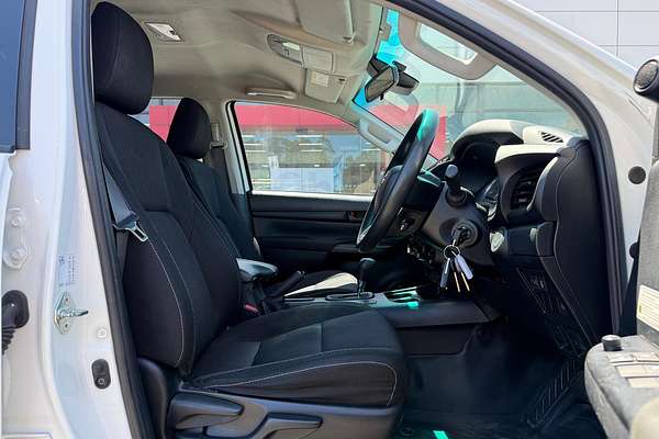 2021 Toyota Hilux SR GUN126R 4X4