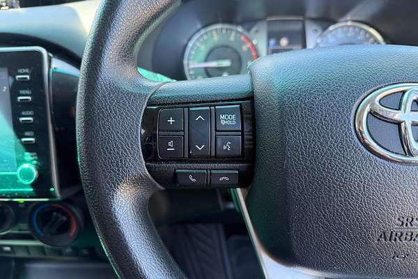 2021 Toyota Hilux SR GUN126R 4X4