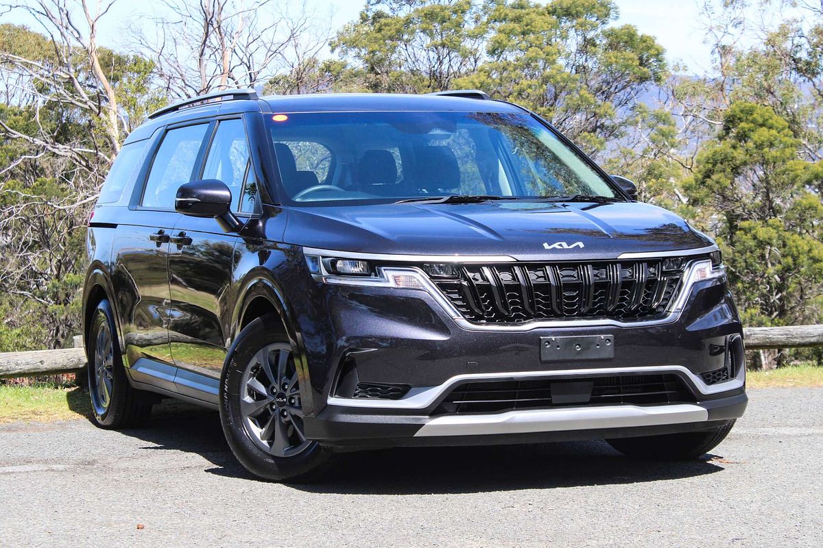 2023 Kia Carnival S KA4